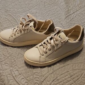 Coach Women's Tan and Cream Sneakers